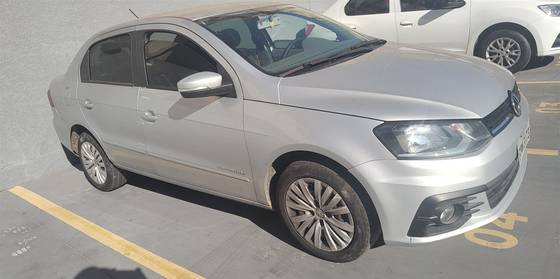 VOLKSWAGEN VOYAGE 1.6 MSI TOTALFLEX HIGHLINE 4P I-MOTION